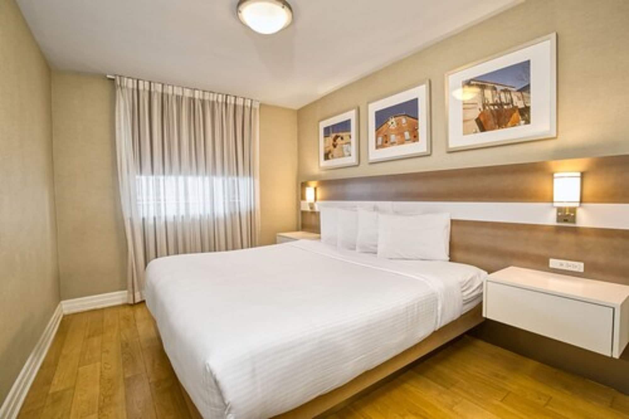 Town Inn Suites Hotel Toronto Zewnętrze zdjęcie