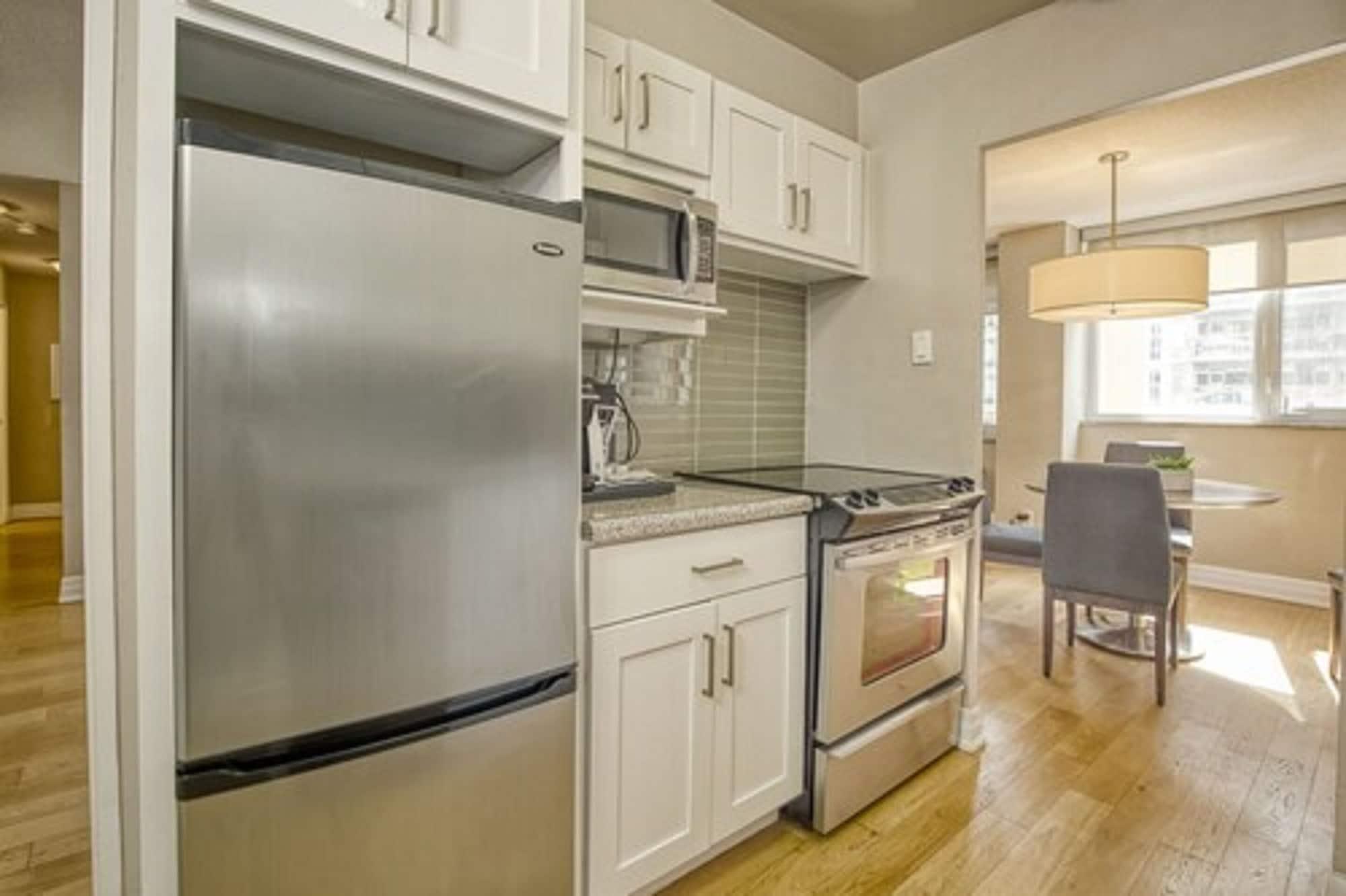Town Inn Suites Hotel Toronto Zewnętrze zdjęcie