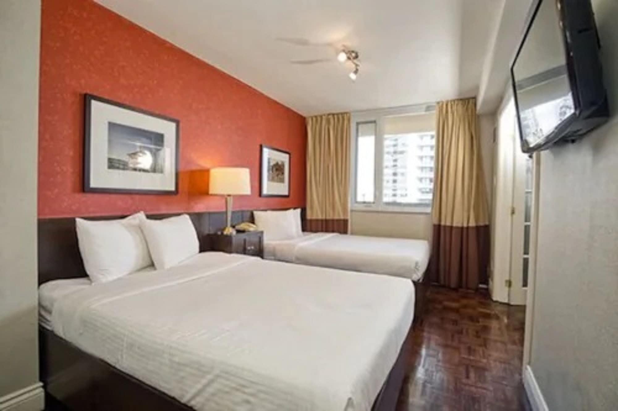 Town Inn Suites Hotel Toronto Zewnętrze zdjęcie