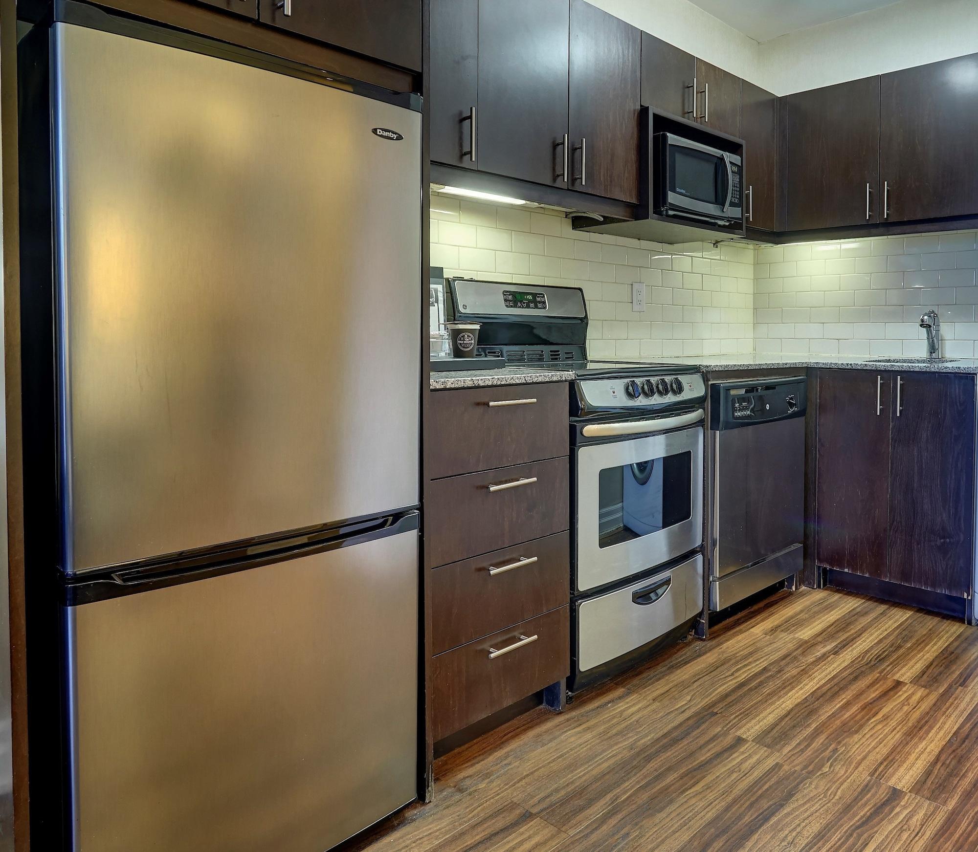 Town Inn Suites Hotel Toronto Zewnętrze zdjęcie