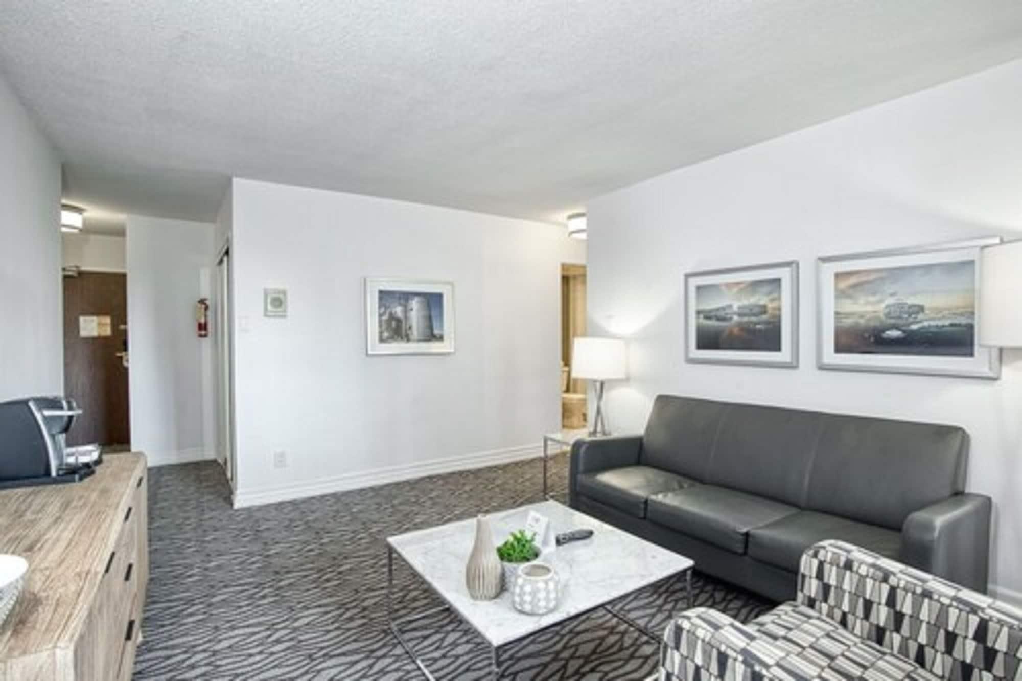 Town Inn Suites Hotel Toronto Zewnętrze zdjęcie