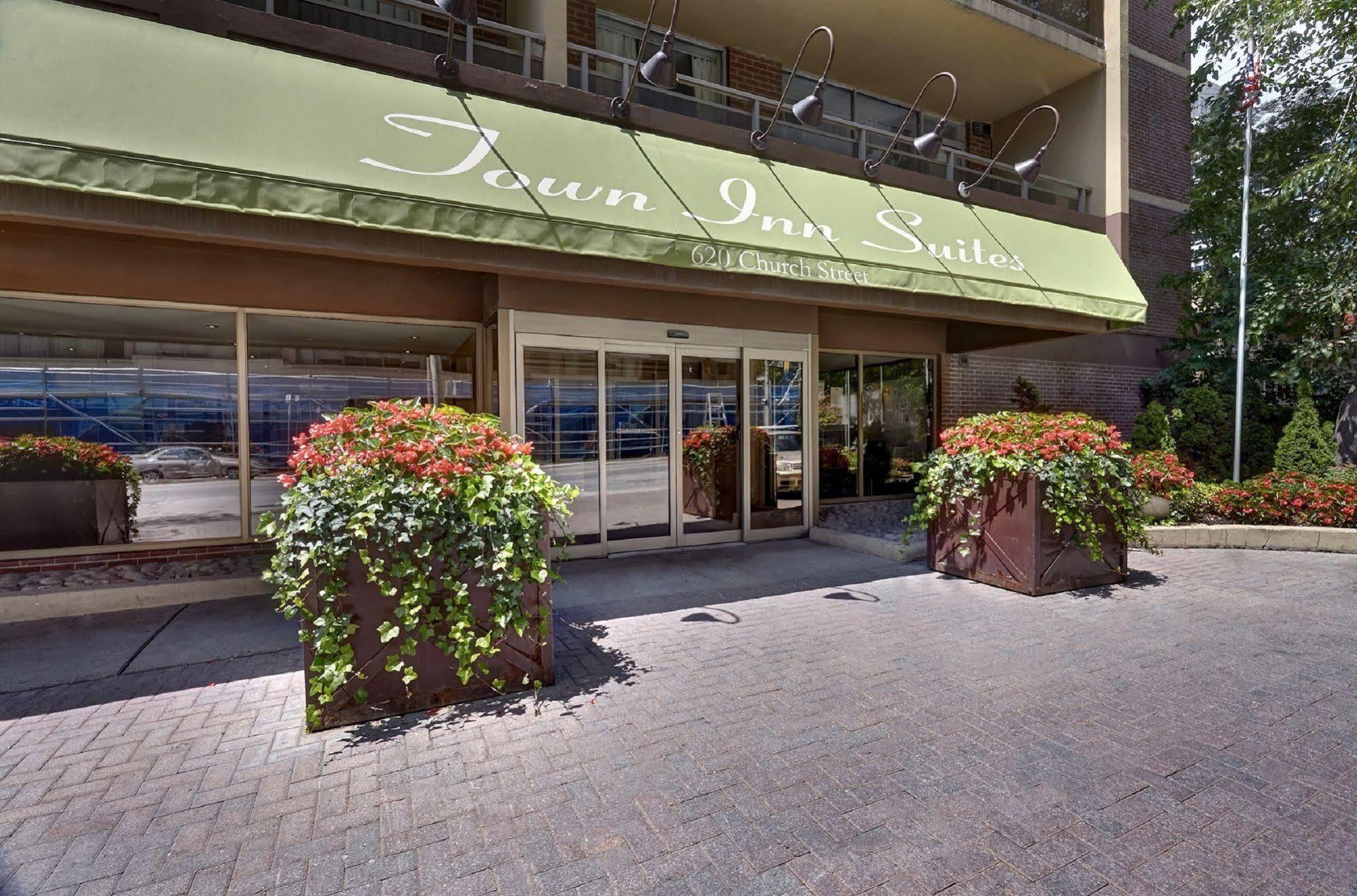 Town Inn Suites Hotel Toronto Zewnętrze zdjęcie