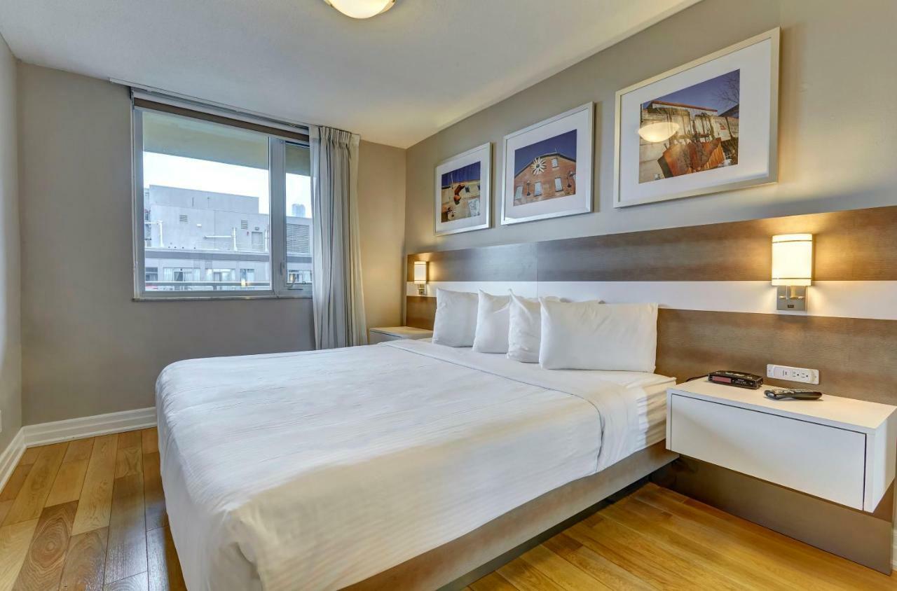 Town Inn Suites Hotel Toronto Zewnętrze zdjęcie